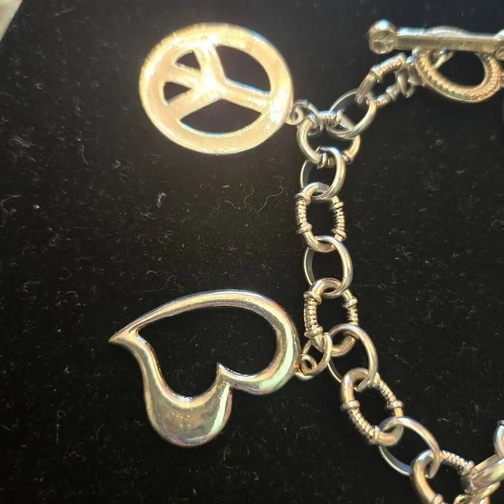 NWOT Silver Heart & Peacesign Charm Bracelet